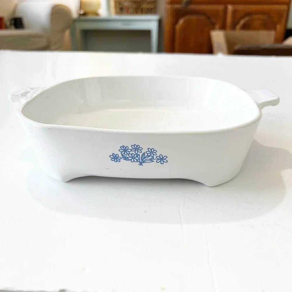 Corningware Blue Cornflower 68-8000 Small Square Casserole W/Lid Montgomery Ward